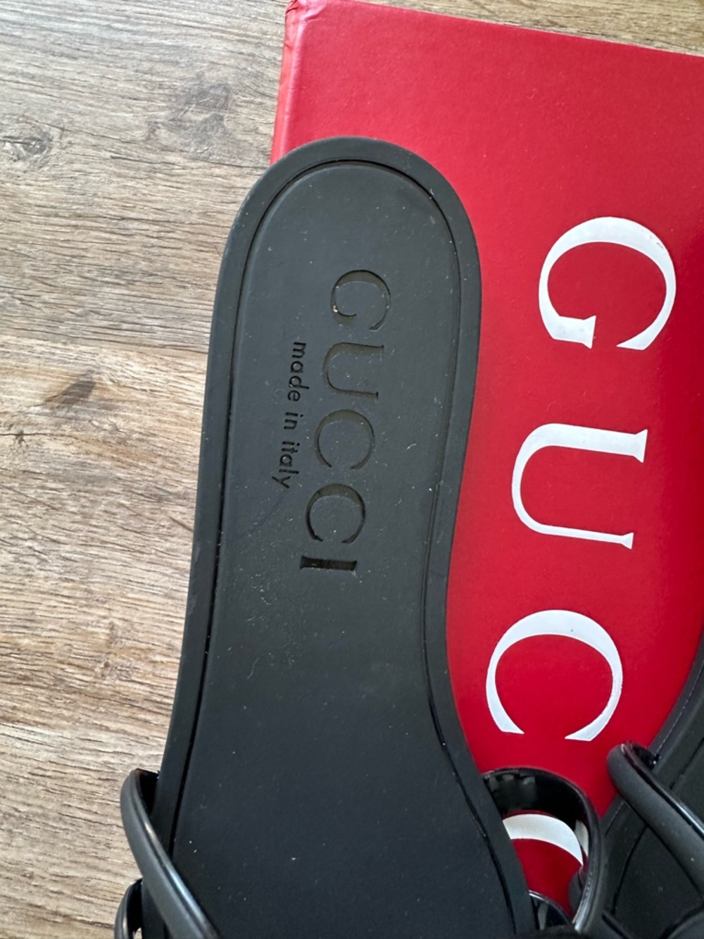 Gucci Black Interlocking GG Slide Sandals - Picture 4 of 5